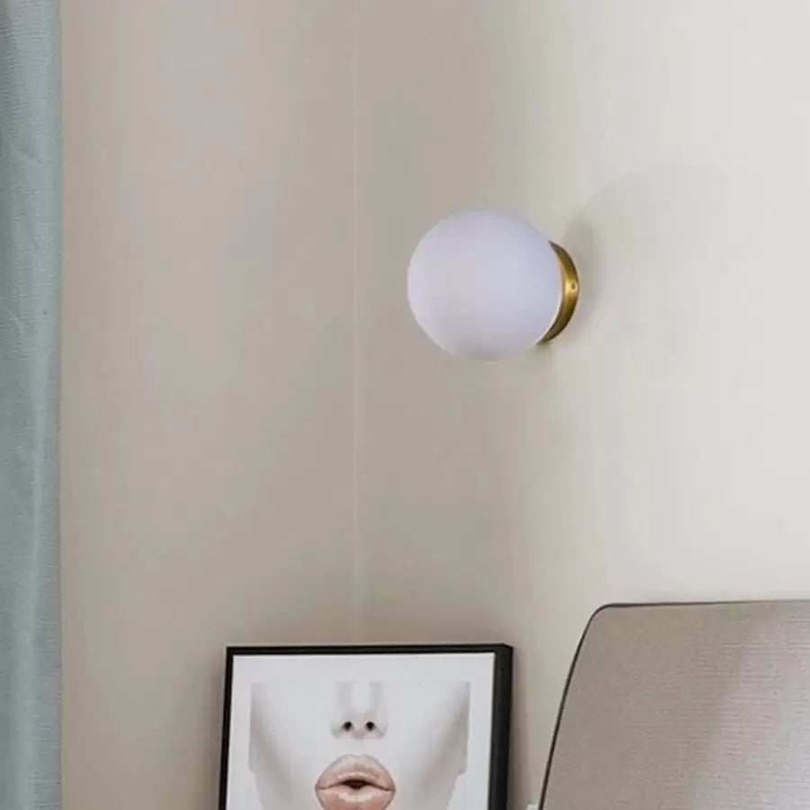 Нанесете Sanziana 1x G9 Gold White