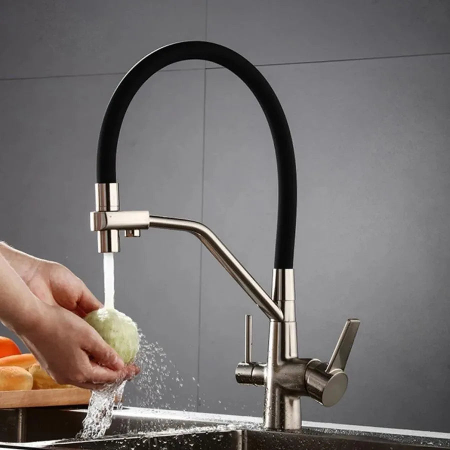 Кухненска батерия с 3 коня гъвкави тръби черно сребро черно