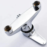 Душ на батерията от хромирана стена