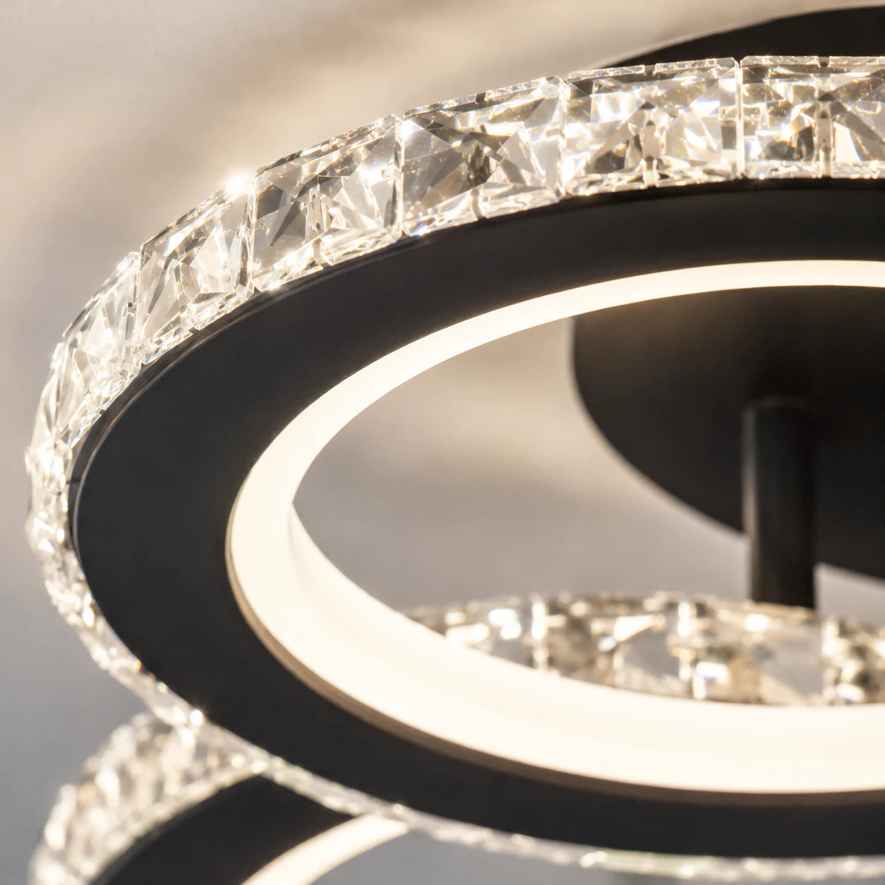 LED полилей с дистанционно управление и кристал NOVA ROTONDA RGB 145W, 6 кръга, Студена/Топла/Неутрална светлина, Димируем, Черен - 04_LT073-6BK.png