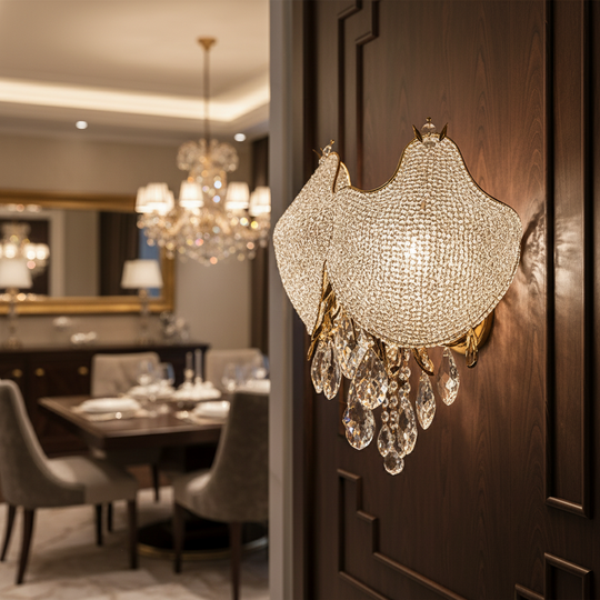 Кристална лампа LUXE, 3xE14, Диаметър 30 ​​см, Височина 31 см, Блестящо злато, Елегантен дизайн Кристален полилей Заглавие по подразбиране Alessandro Design