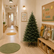 Decorațiune Brad Artificial QAANAAQ, 150 cm, 523 vârfuri, Plastic, Verde