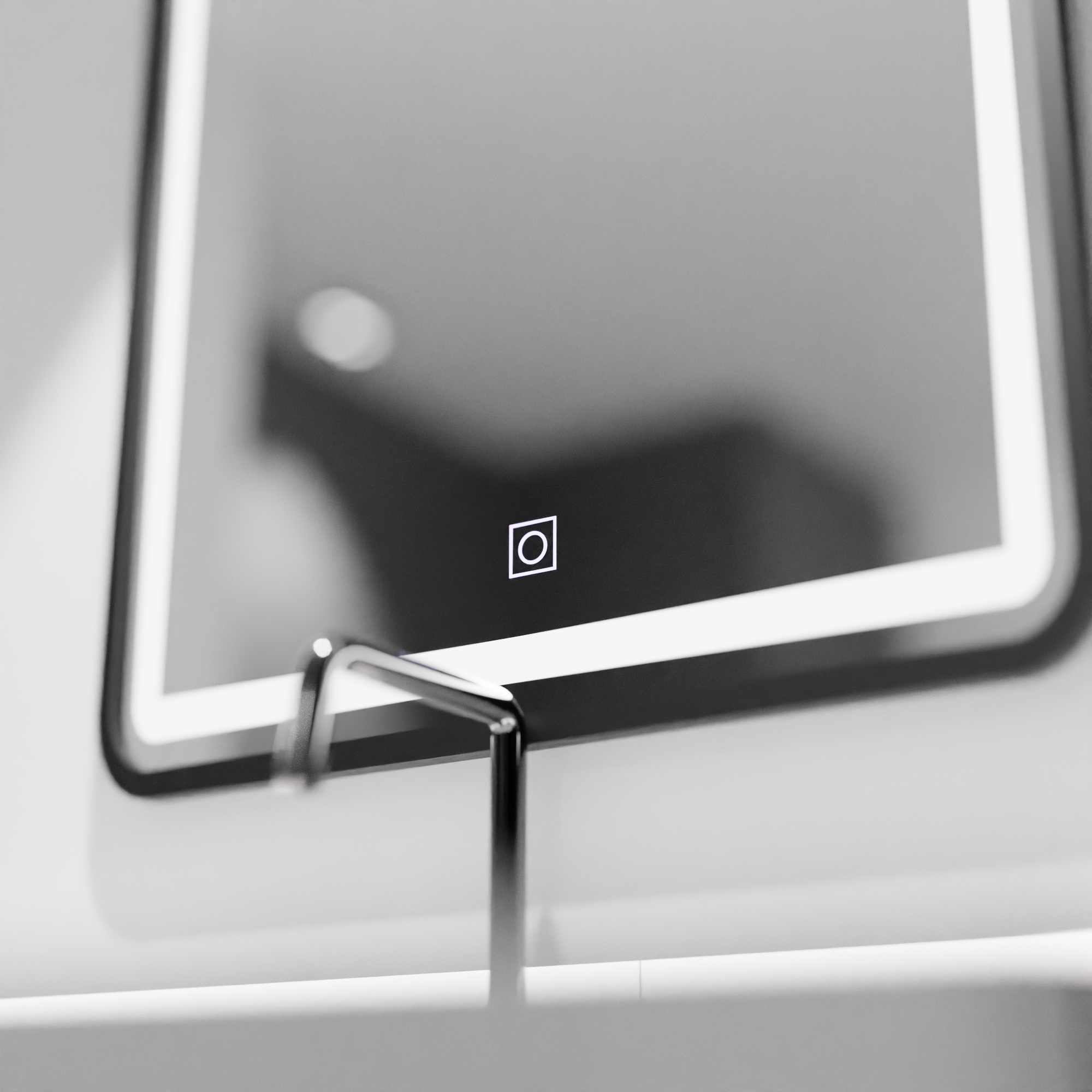 Огледално светодиодно правоъгълно 60x80cm Ombe Basic Touch