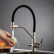 Кухненска батерия с 3 коня гъвкави тръби черно сребро черно