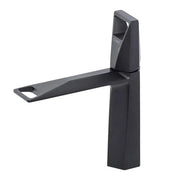 Батерията Washbasin Monochander Capridge Ceramic Alama Sanitar Black Satin Fittings и Fixing Kit включва 10107h