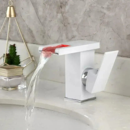 Батерия Washbasin, бяла, RGB светлина, промяна на цвета в зависимост от температурата на водата, OD3011